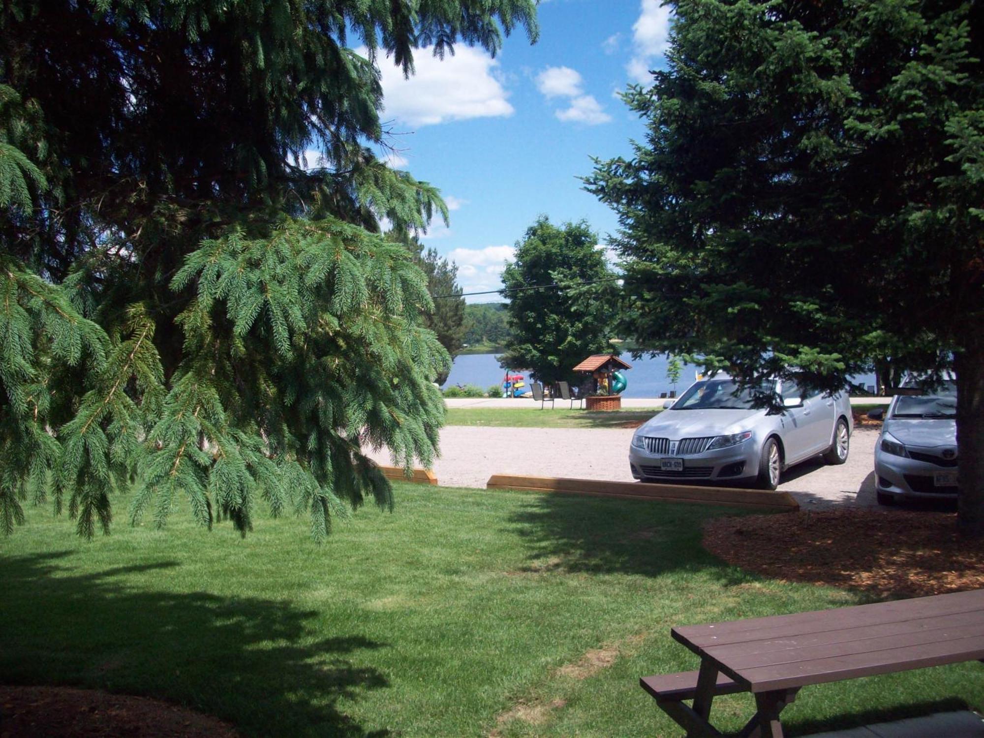 Lakewoods Cottage Oxtongue Lake Room photo
