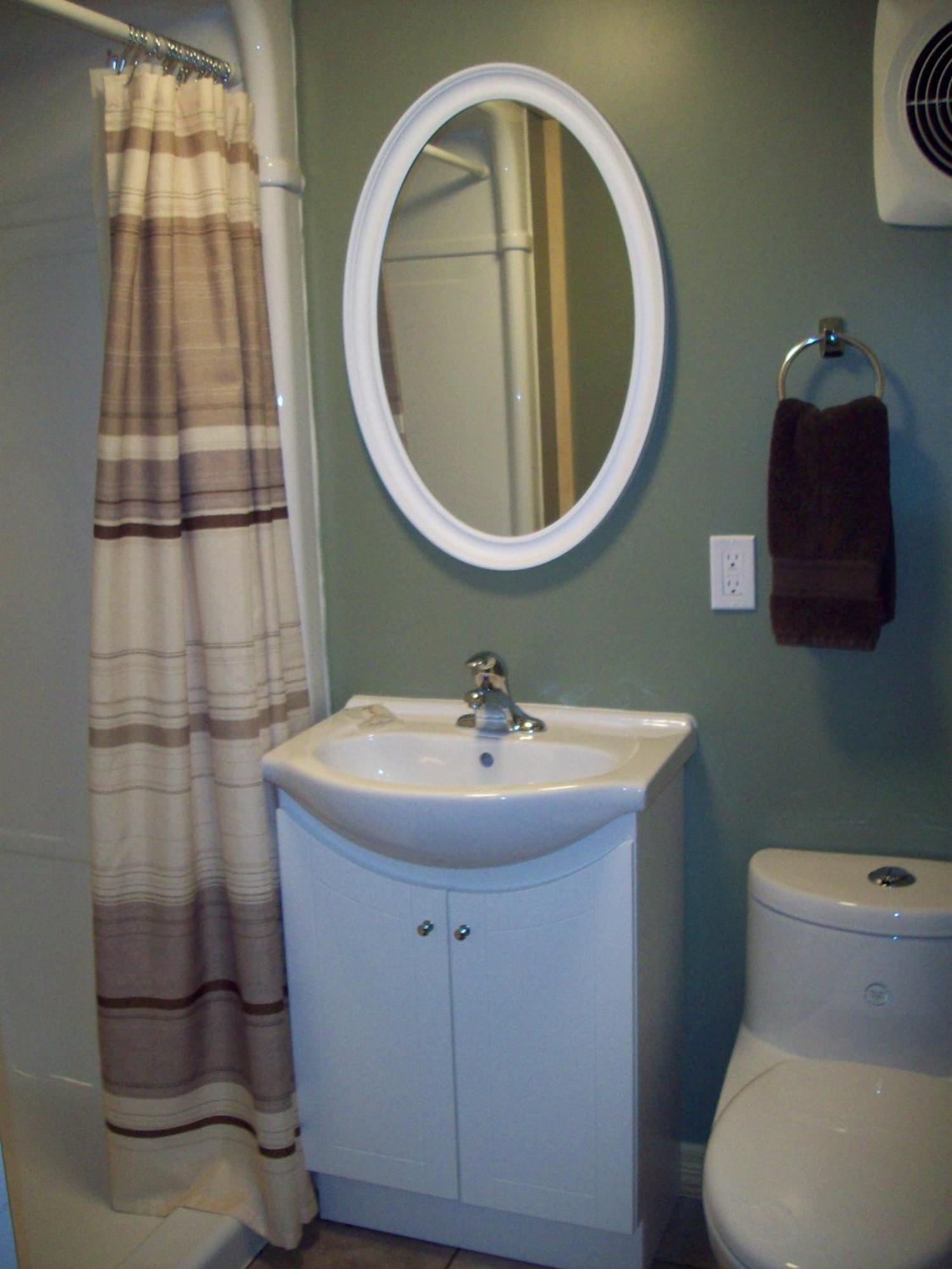 Lakewoods Cottage Oxtongue Lake Room photo